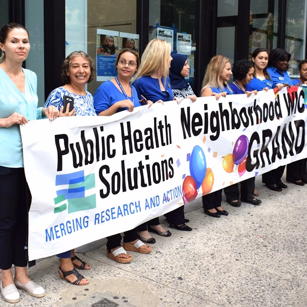 پبلک ہیلتھ سلوشنز نے نیا Ridgewood Neighborhood WIC سینٹر کھولا۔
